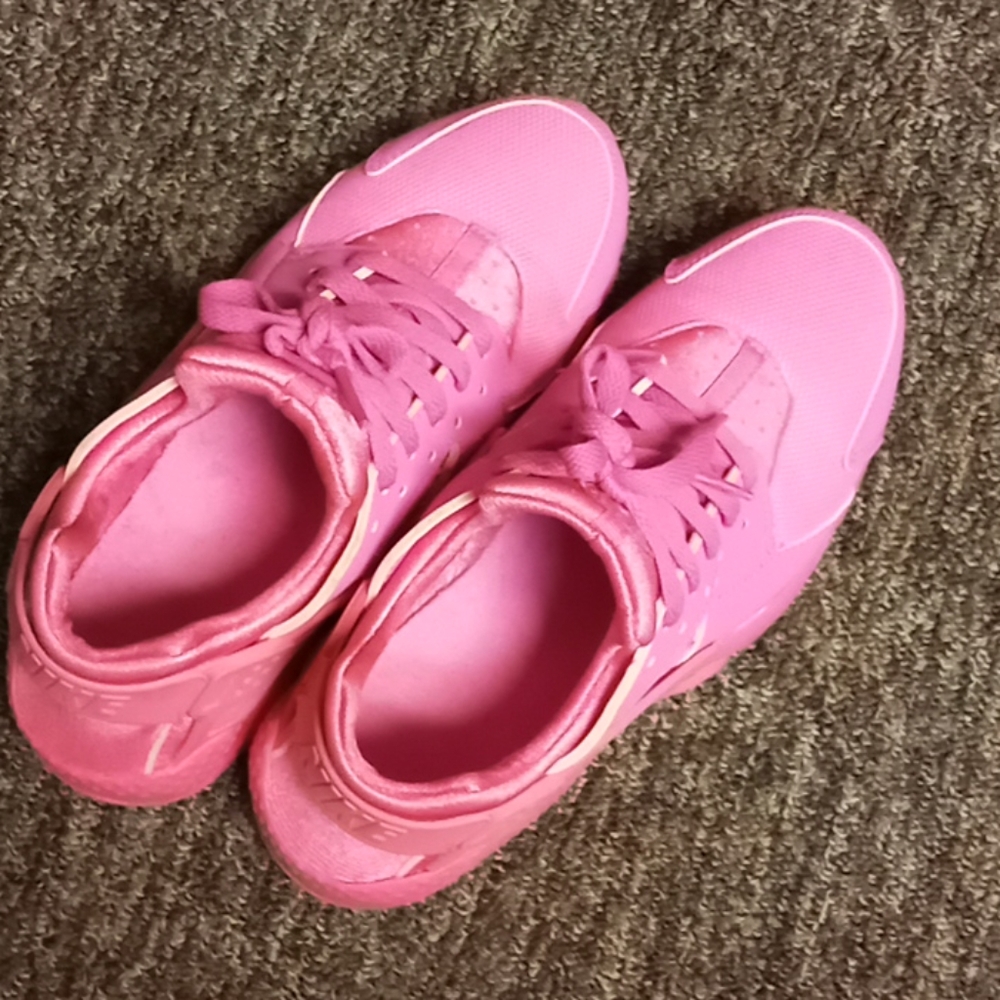 women's huarache sneakers 5.5 youth or women's 6.5